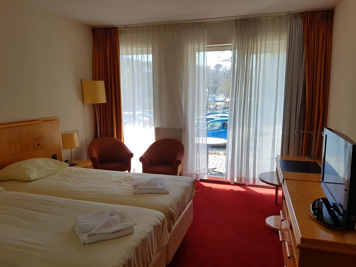 Hotel 2000 Valkenburg Valkenburg aan de Geul Ngoại thất bức ảnh