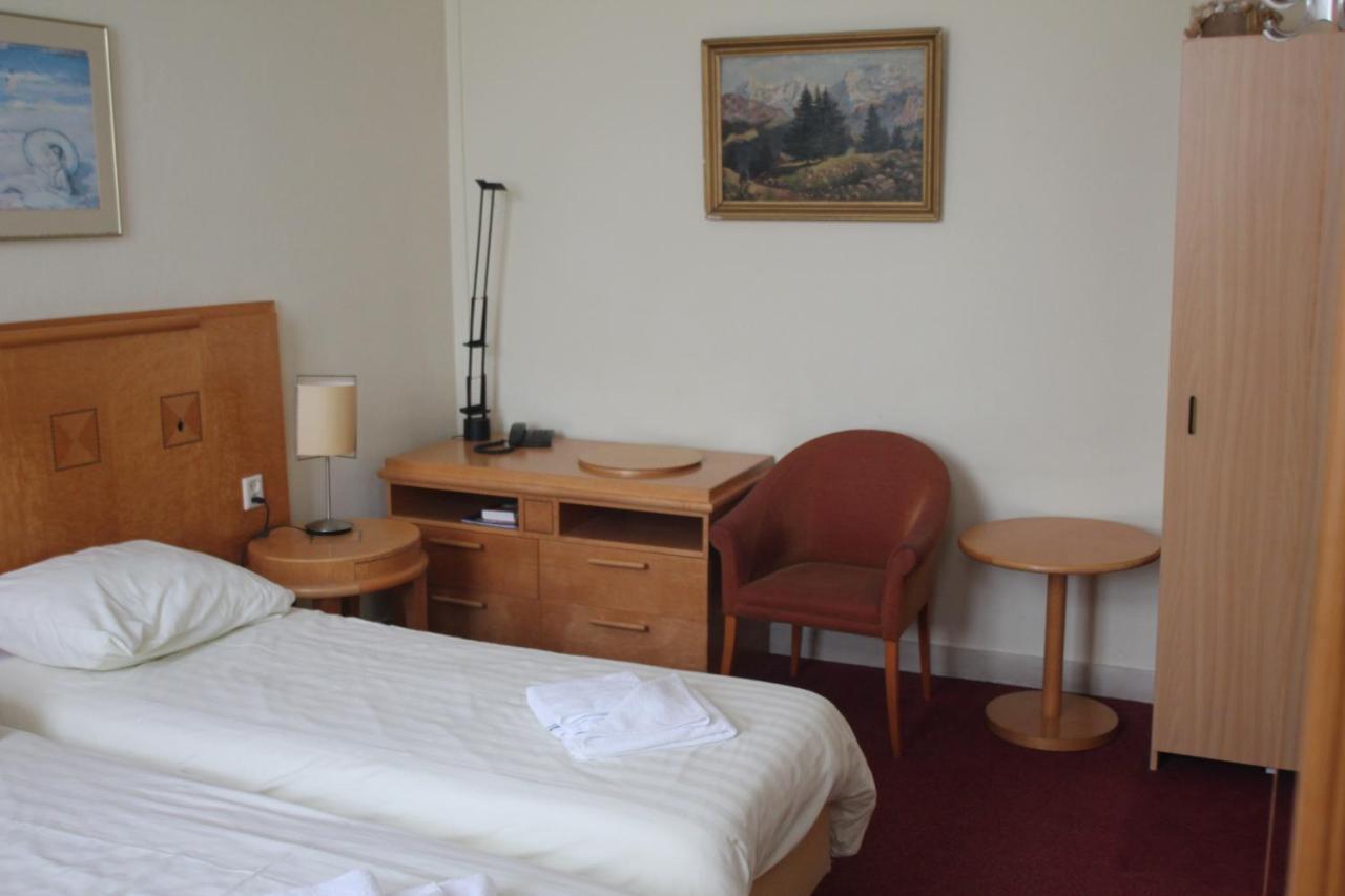 Hotel 2000 Valkenburg Valkenburg aan de Geul Ngoại thất bức ảnh